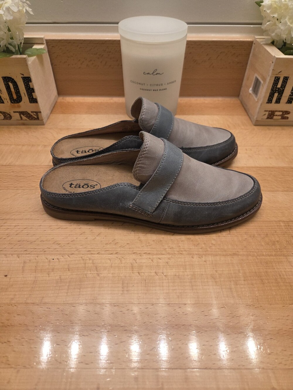 Taos Footwear Royal Mules Slip-On Shoes Gray/Blue Leather Women's Size 6.5